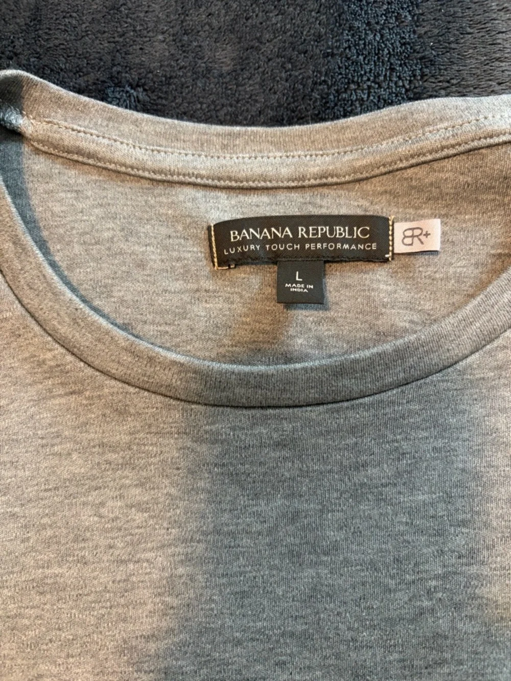 Banana Republic classic crew
